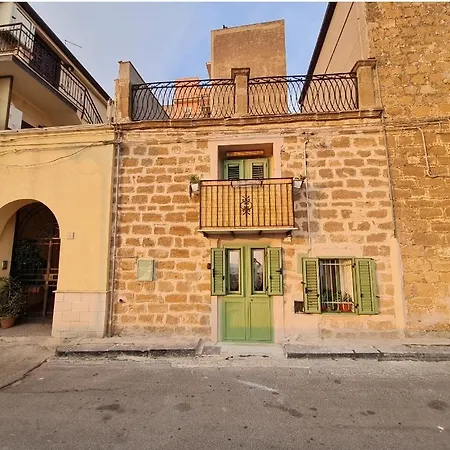 Apartment Ca' Luna Butera